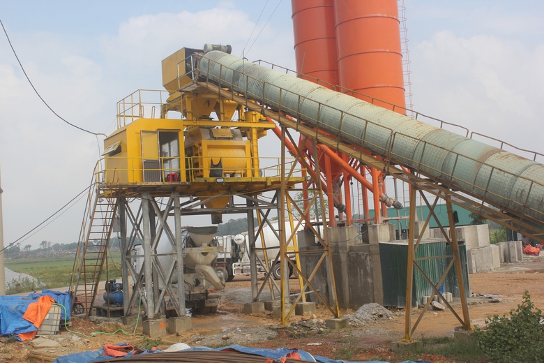 Thi c&ocirc;ng cao tốc Bắc &ndash; Nam qua H&agrave; Tĩnh lo "lụt" tiến độ v&igrave; lũ - Ảnh 5.