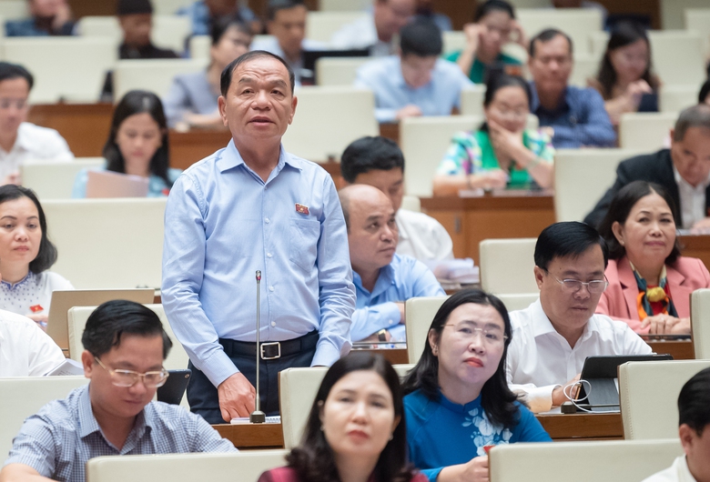 ĐBQH Vũ Tiến Lộc: Thể chế tốt sẽ gi&uacute;p tiền đẻ ra tiền - Ảnh 2.