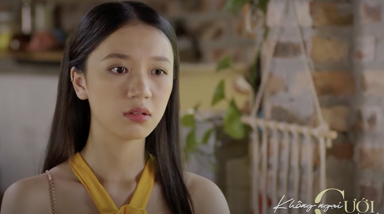 Mai bắt Đ&ocirc;ng phải cầu h&ocirc;n trước mặt Huyền.