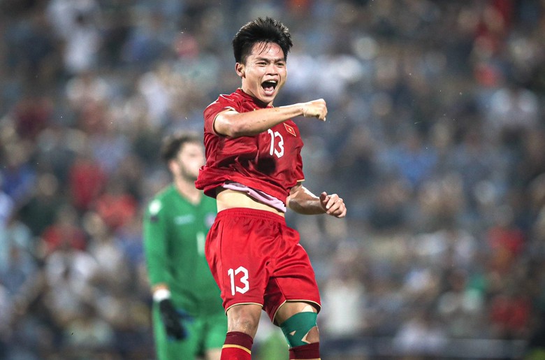 Hồ Văn Cường bất ngờ khi được gọi l&ecirc;n tuyển Việt Nam