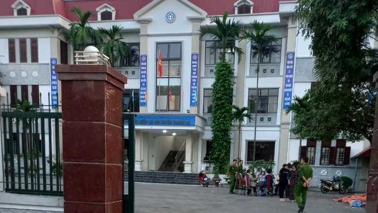 Gi&aacute;m đốc bảo hiểm x&atilde; hội huyện ở Ph&uacute; Thọ tử vong tại trụ sở - Ảnh 1.