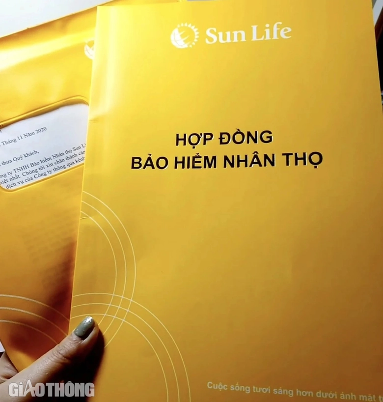 Cấm ng&acirc;n h&agrave;ng b&aacute;n bảo hiểm trước v&agrave; sau giải ng&acirc;n g&oacute;i vay 60 ng&agrave;y - Ảnh 1.