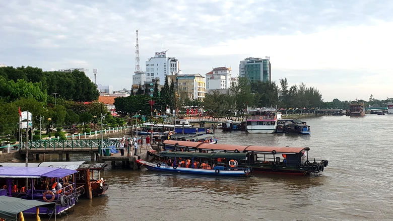 Cần Thơ: Gần15 tỷ đồng cải tạo hơn 300m bến Ninh Kiều - Ảnh 6.