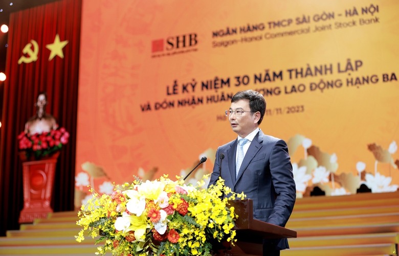 SHB nhận Hu&acirc;n chương Lao động hạng Ba nh&acirc;n kỷ niệm 30 năm th&agrave;nh lập - Ảnh 2.
