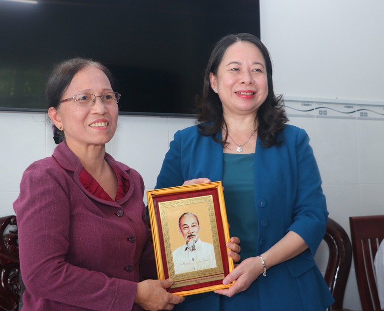 Ph&oacute; chủ tịch nước: Ph&aacute;t huy hơn nữa tinh thần tương th&acirc;n, tương &aacute;i - Ảnh 5.