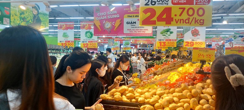 Doanh nghiệp d&egrave; dặt với h&agrave;ng Tết - Ảnh 1.