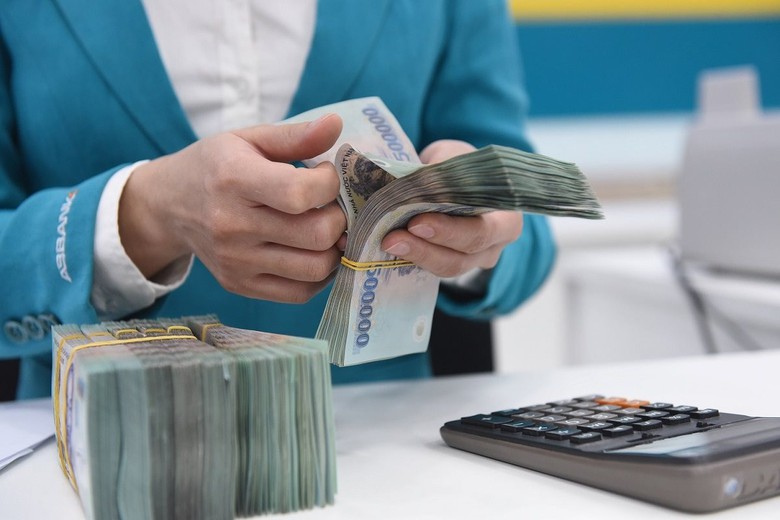 Nợ xấu ng&acirc;n h&agrave;ng, bất động sản tăng vượt ngưỡng - Ảnh 1.