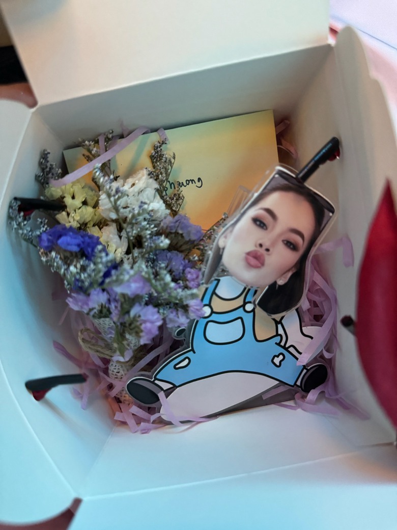 Lê Hoàng Phương khiến fan Thái "phát sốt" vì khả năng trình diễn bikini - Ảnh 8. Lê Hoàng Phương khiến fan Thái "phát sốt" vì khả năng trình diễn bikini - Ảnh 8.