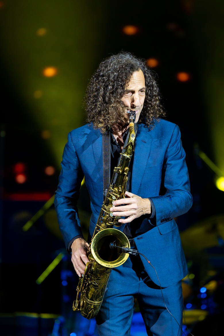 Th&ocirc;i mi&ecirc;n hơn 4.000 kh&aacute;n giả bằng tiếng k&egrave;n huyền thoại, Kenny G chuy&ecirc;n trở k&yacute; ức ngọt lịm - Ảnh 3.