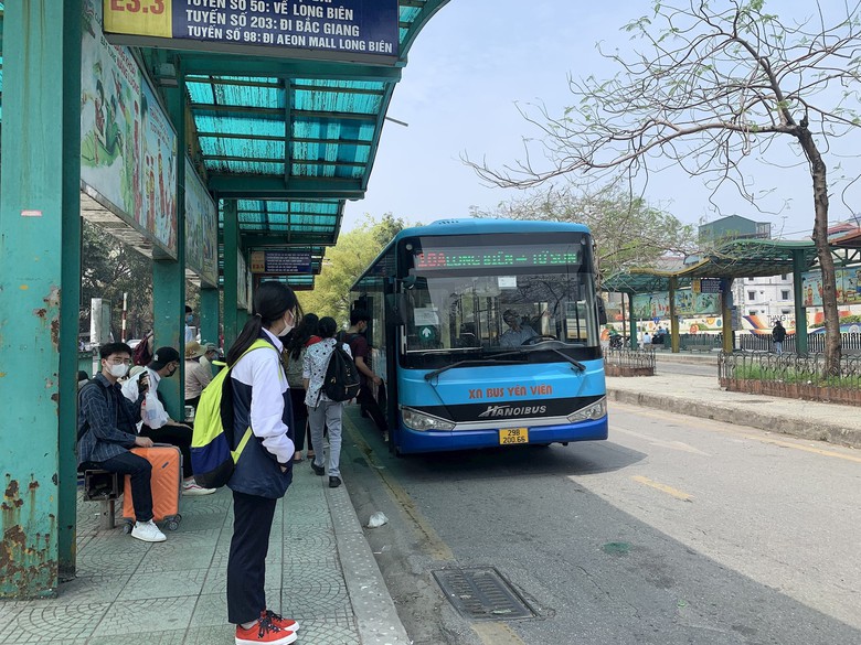 B&aacute;o Giao th&ocirc;ng tổ chức toạ đ&agrave;m "Xe bu&yacute;t thủ đ&ocirc; cần l&agrave;m g&igrave; để n&acirc;ng cao chất lượng?" - Ảnh 1.