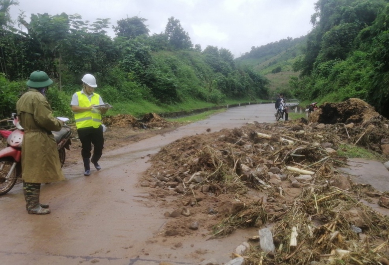Nổ lực khắc phục sạt lở tr&ecirc;n đường Trường Sơn Đ&ocirc;ng qua Đắk Lắk - Ảnh 9.