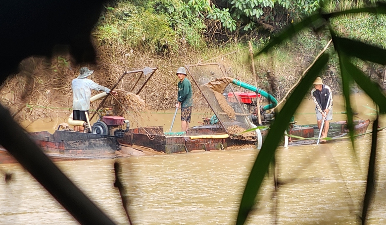 Vụ t&agrave;u hết đăng kiểm quần n&aacute;t s&ocirc;ng Ea H&rsquo;leo: Sở GTVT Đắk Lắk n&oacute;i g&igrave;? - Ảnh 3.