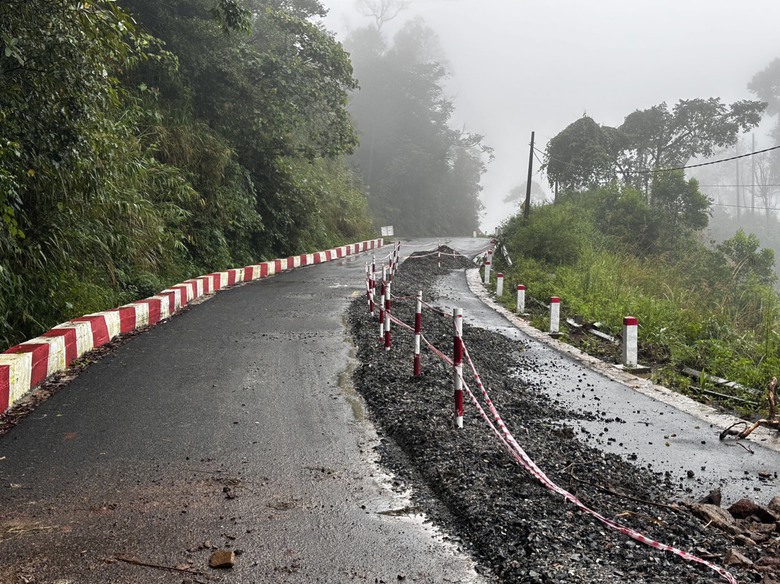Thông xe QL24 qua đèo Vi Ô Lắc nhưng còn nhiều bất an về an toàn giao thông - Ảnh 4. Thông xe QL24 qua đèo Vi Ô Lắc nhưng còn nhiều bất an về an toàn giao thông - Ảnh 4.