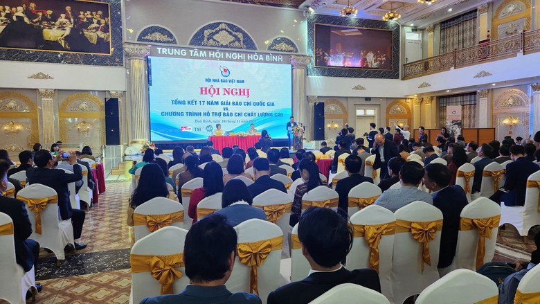 Qua 17 năm tổ chức giải b&aacute;o ch&iacute; quốc gia mang đến nhiều t&aacute;c phẩm chất lượng cao - Ảnh 2.