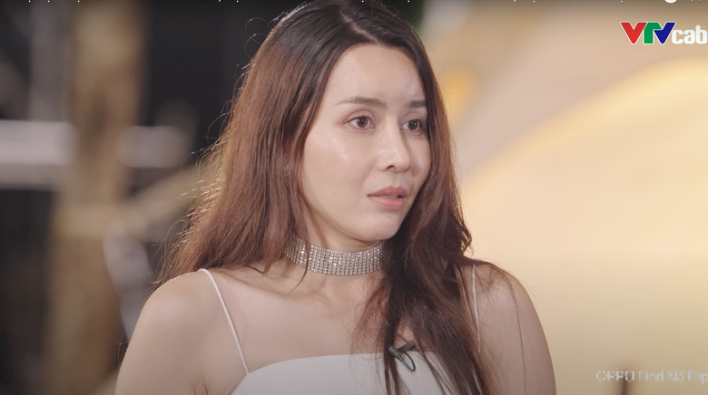 Lưu Hương Giang, V&acirc;n Hugo kể bị bắt nạt học đường, Diệp L&acirc;m Anh bị bệnh "trầm cảm cười" - Ảnh 1.