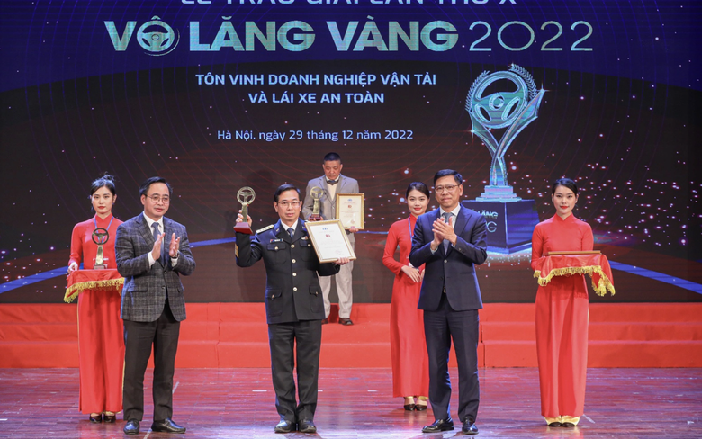 Sắp trao giải V&ocirc; lăng v&agrave;ng lần thứ 11