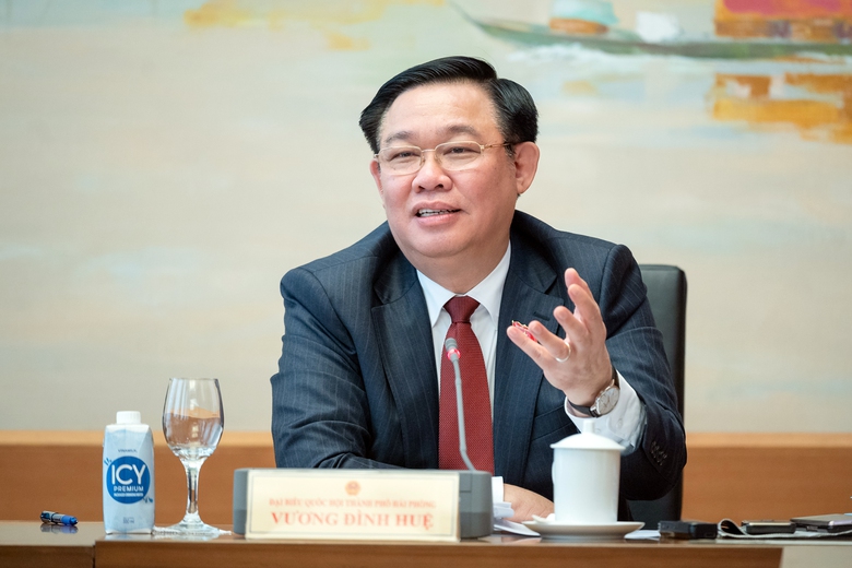 Chủ tịch Quốc hội l&yacute; giải việc giảm thời gian đ&oacute;ng bảo hiểm x&atilde; hội  - Ảnh 1.