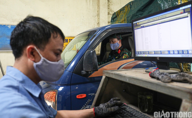 Ngăn xe vi phạm an to&agrave;n kỹ thuật lưu h&agrave;nh nhờ cơ sở dữ liệu phương tiện - Ảnh 2.