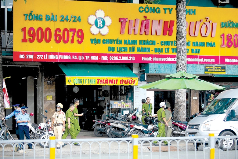 Xe trá hình trốn thuế hàng ngàn tỷ - Ảnh 3. Xe trá hình trốn thuế hàng ngàn tỷ - Ảnh 3.