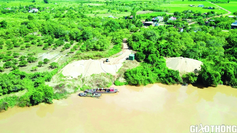 Lộ nhiều vi phạm khai th&aacute;c c&aacute;t tr&ecirc;n s&ocirc;ng Ea H&rsquo;leo - Ảnh 1.