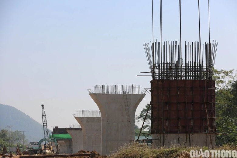 Thi c&ocirc;ng c&acirc;y cầu d&agrave;i nhất tr&ecirc;n s&ocirc;ng M&atilde; - Ảnh 3.