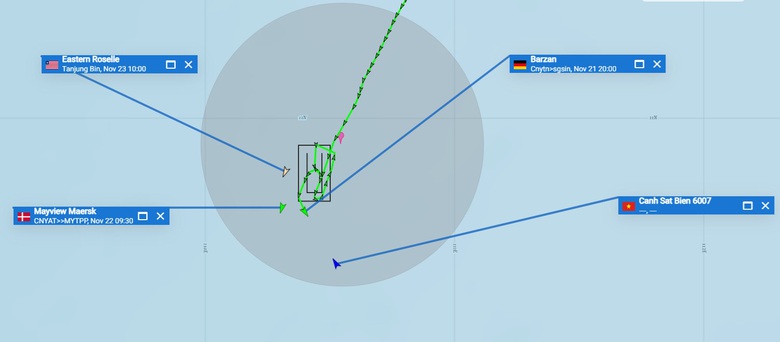 Huy động t&agrave;u nước ngo&agrave;i cứu 14 ngư d&acirc;n Việt Nam gặp nạn tr&ecirc;n biển - Ảnh 1.