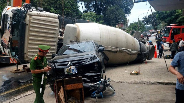 L&aacute;i xe g&acirc;y tai nạn khiến ba người tử vong ở L&agrave;o Cai lĩnh 8 năm 6 th&aacute;ng t&ugrave; - Ảnh 2.