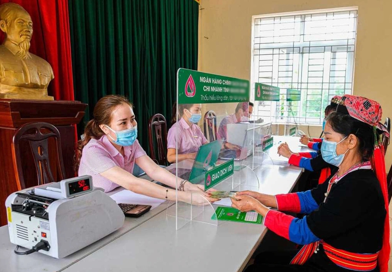 Hơn 120 trường hợp là dân tộc thiểu số bị áp sai lãi suất hỗ trợ - Ảnh 1. Hơn 120 trường hợp là dân tộc thiểu số bị áp sai lãi suất hỗ trợ - Ảnh 1.