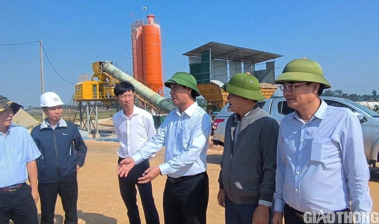 R&uacute;t kinh nghiệm l&agrave;m cao tốc giai đoạn 1 để vận dụng trong thi c&ocirc;ng giai đoạn 2 - Ảnh 1.