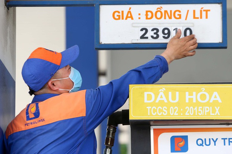 Bộ C&ocirc;ng thương chốt ng&agrave;y điều chỉnh gi&aacute; xăng dầu theo nghị định mới - Ảnh 1.