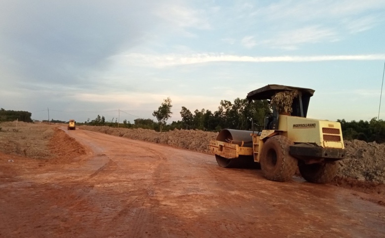 Đường c&ocirc;ng vụ kết nối QL51 v&agrave; s&acirc;n bay Long Th&agrave;nh gần về đ&iacute;ch - Ảnh 3.