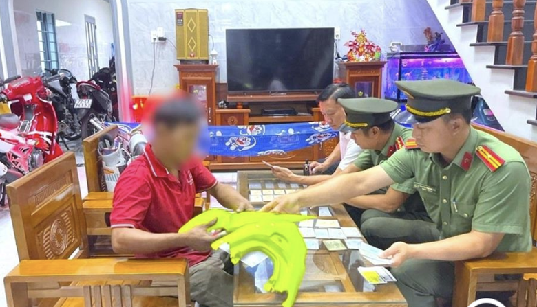 Ph&aacute;t hiện cơ sở độ xe m&ocirc; t&ocirc; tr&aacute;i ph&eacute;p - Ảnh 2.