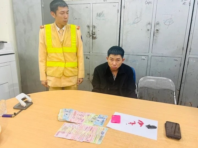 Bộ C&ocirc;ng an mở cao điểm xử l&yacute; vi phạm nồng độ cồn dịp Tết Nguy&ecirc;n đ&aacute;n - Ảnh 1.