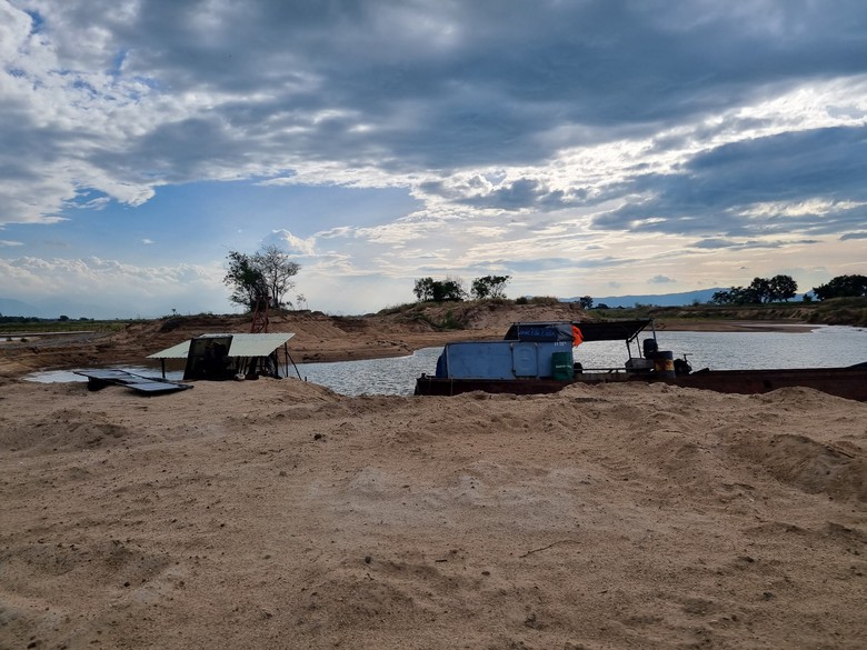 Y&ecirc;u cầu Sở TN&MT Ph&uacute; Y&ecirc;n kiểm điểm do chậm đấu gi&aacute; khai th&aacute;c kho&aacute;ng sản - Ảnh 1.