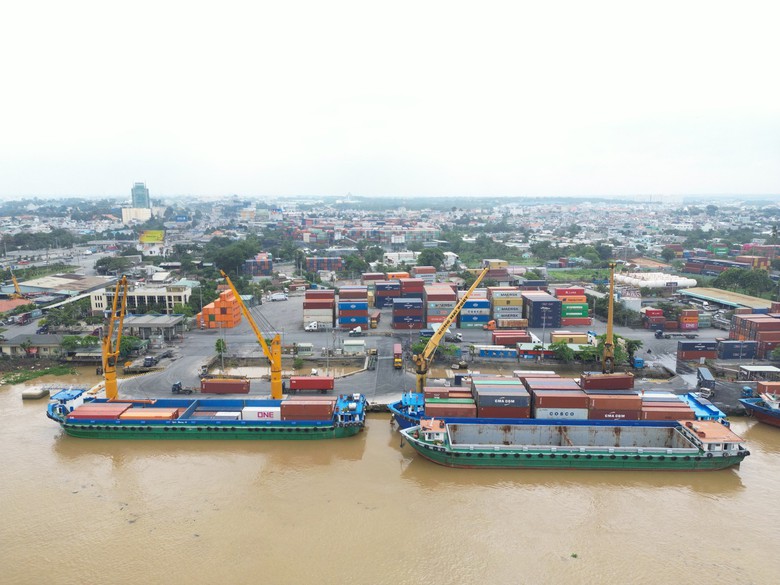 Ông Nguyễn Hồng Lĩnh: Chi phí logistics còn cao do hạ tầng giao thông chưa đồng bộ - Ảnh 5. Ông Nguyễn Hồng Lĩnh: Chi phí logistics còn cao do hạ tầng giao thông chưa đồng bộ - Ảnh 5.