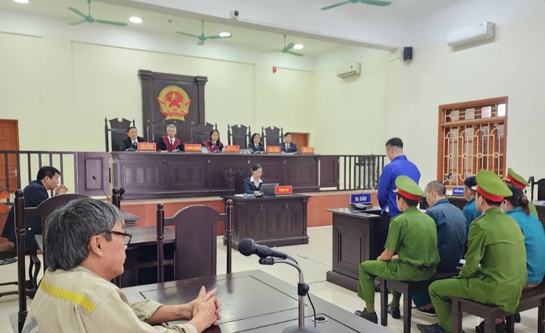 Nhóm đối tượng mua bán người, cưỡng đoạt tài sản lĩnh án tù - Ảnh 1. Nhóm đối tượng mua bán người, cưỡng đoạt tài sản lĩnh án tù - Ảnh 1.