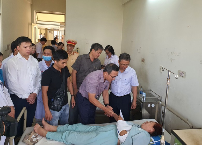 Kh&aacute;nh Ho&agrave;: G&oacute;p phần xoa dịu nỗi đau nạn nh&acirc;n tai nạn giao th&ocirc;ng - Ảnh 1.