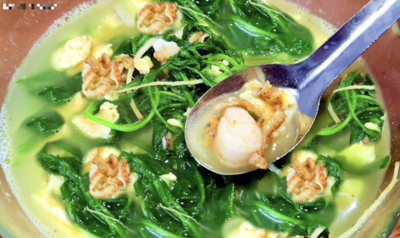 Loại rau dại mệnh danh "cỏ ti&ecirc;n", bổ mắt, dưỡng nhan, nấu g&igrave; cũng ngon - Ảnh 4.