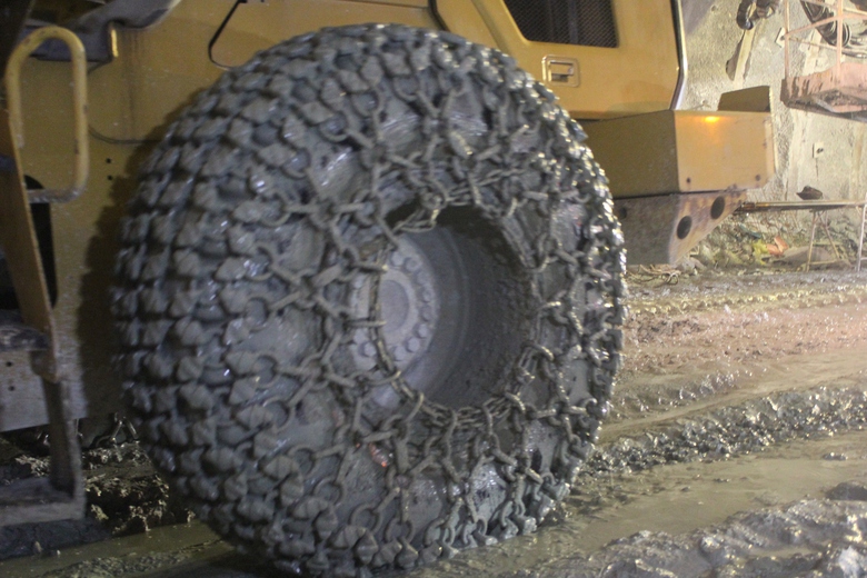 Hầm xuyên núi cao tốc Bắc - Nam đoạn qua Hà Tĩnh đang được thi công như thế nào? - Ảnh 9. Hầm xuyên núi cao tốc Bắc - Nam đoạn qua Hà Tĩnh đang được thi công như thế nào? - Ảnh 9.