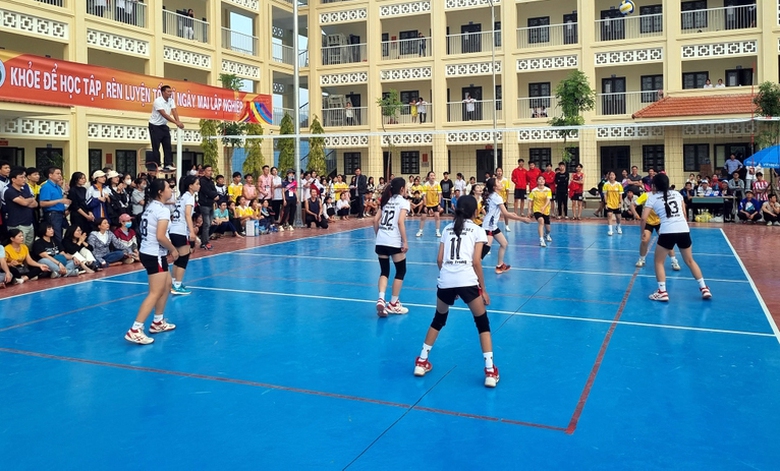 L&agrave;o Cai: Hội khỏe Ph&ugrave; Đổng hấp dẫn tr&ecirc;n từng s&agrave;n đấu - Ảnh 2.