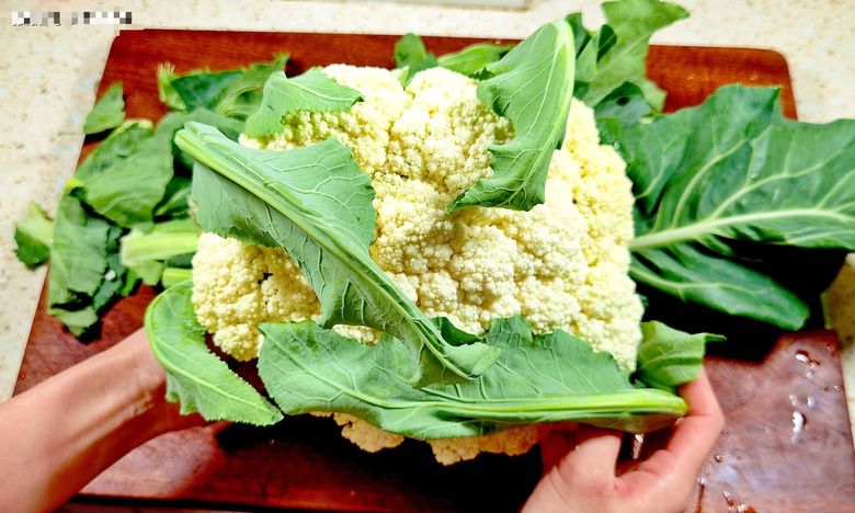 Loại rau chỉ ăn hoa, h&oacute;a ra l&aacute; l&agrave; "nh&agrave; v&ocirc; địch axit folic", sấy kh&ocirc; th&agrave;nh m&oacute;n m&ugrave;a đ&ocirc;ng cực phẩm - Ảnh 1.