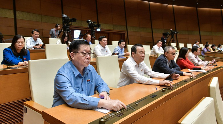 Người 70 tuổi đủ sức khoẻ vẫn c&oacute; thể tham gia lực lượng an ninh cơ sở  - Ảnh 2.