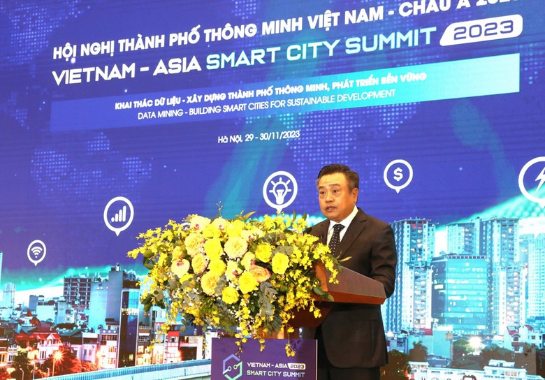 Chủ tịch H&agrave; Nội: Th&agrave;nh phố ph&aacute;t triển bền vững l&agrave; th&agrave;nh phố với mọi tiện &iacute;ch th&ocirc;ng minh - Ảnh 1.