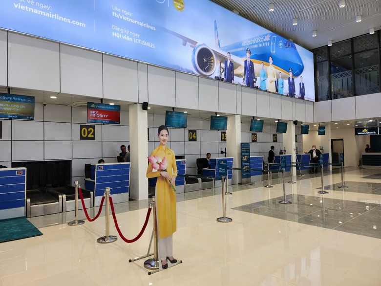 To&agrave;n cảnh s&acirc;n bay Điện Bi&ecirc;n trước ng&agrave;y khai  - Ảnh 5.