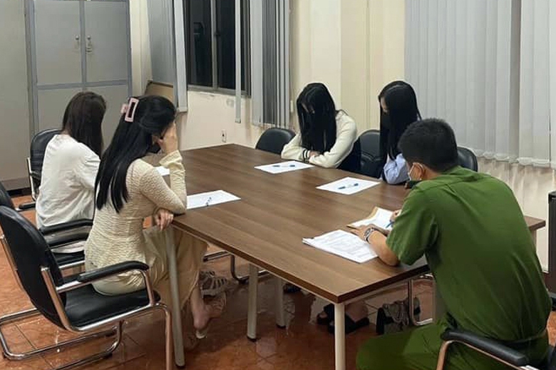 Triệt ph&aacute; đường d&acirc;y mại d&acirc;m c&oacute; người mẫu, ca sĩ b&aacute;n d&acirc;m gi&aacute; 6.000 USD - Ảnh 2.