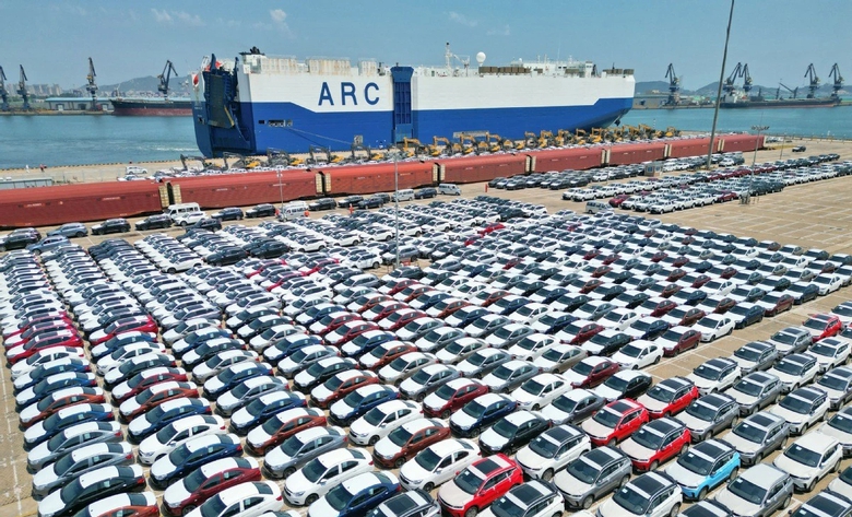 Chuyển đổi số tạo minh bạch trong giải quyết thủ tục hành chính lĩnh vực đăng kiểm - Ảnh 1. Chuyển đổi số tạo minh bạch trong giải quyết thủ tục hành chính lĩnh vực đăng kiểm - Ảnh 1.