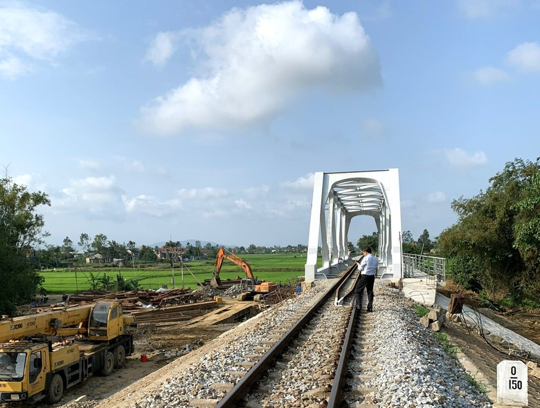 Dự thảo Nghị định thi hành Luật Đường sắt: Rõ trách nhiệm, giảm thủ tục, tăng phân cấp- Ảnh 2. Dự thảo Nghị định thi hành Luật Đường sắt: Rõ trách nhiệm, giảm thủ tục, tăng phân cấp- Ảnh 2.