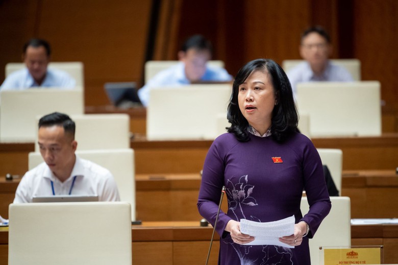 Bộ trưởng Y tế: Đang x&acirc;y dựng cơ chế ho&agrave;n tiền cho người d&acirc;n tự mua thuốc&nbsp;theo bảo hiểm - Ảnh 2.