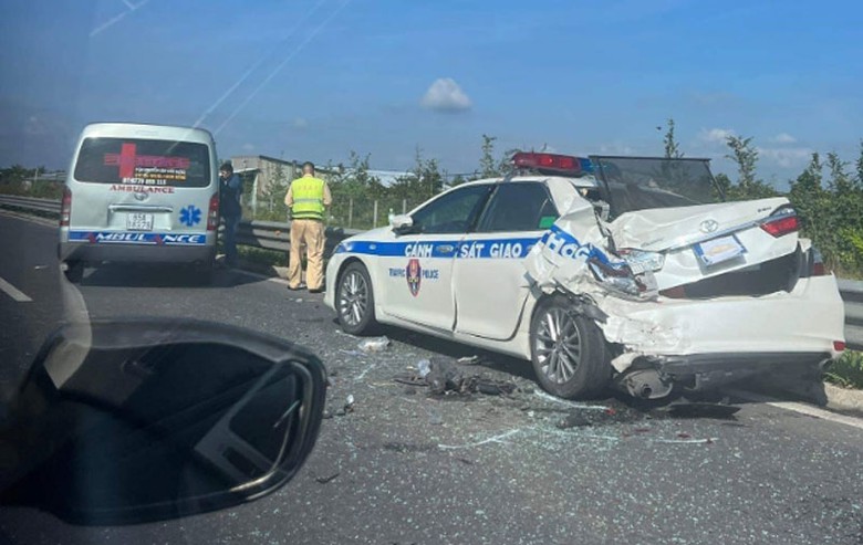 Hiện trường vụ tai nạn giao th&ocirc;ng.