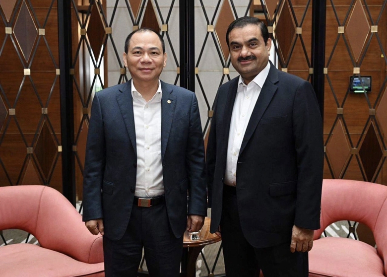 &Ocirc;ng Phạm Nhật Vượng b&agrave;n chuyện l&agrave;m ăn với tỷ phủ Ấn Độ - Ảnh 1.